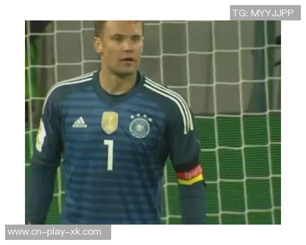 法尔克表示诺伊尔愿意为德国队回归参加世界杯争夺战