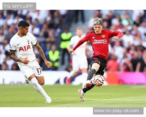 今日趣图:威尔科克斯与贝拉达频频出镜是否暗示曼联新帅人选